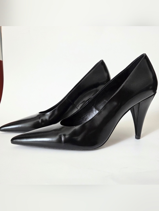 Massimo Dutti STUDIO | Pointed Toe Architectural Heel Pumps | 90s Minimalism - Picture 7 of 13